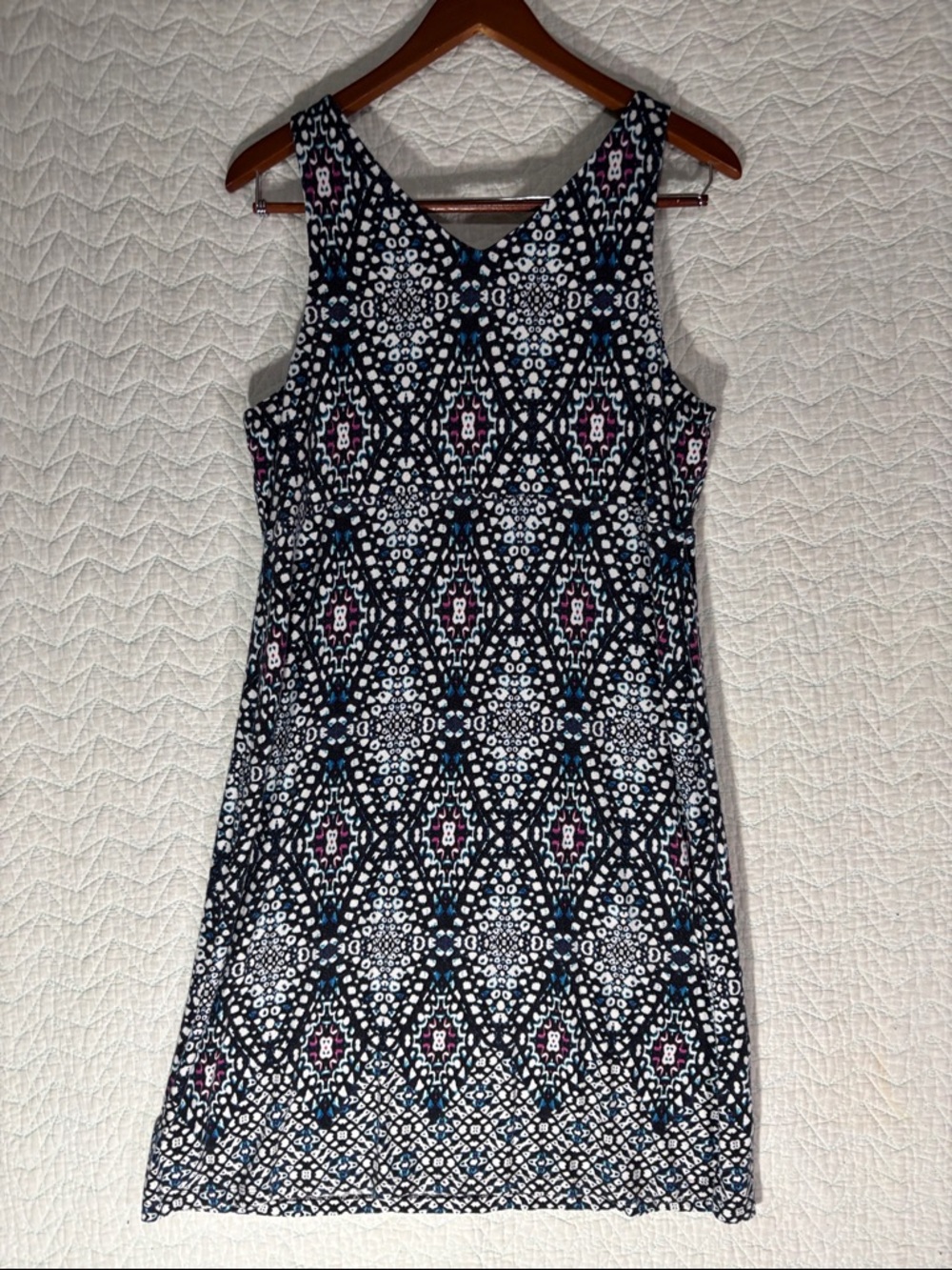 Athleta Black and White Geometric Midi Dress - Picture 5 of 5